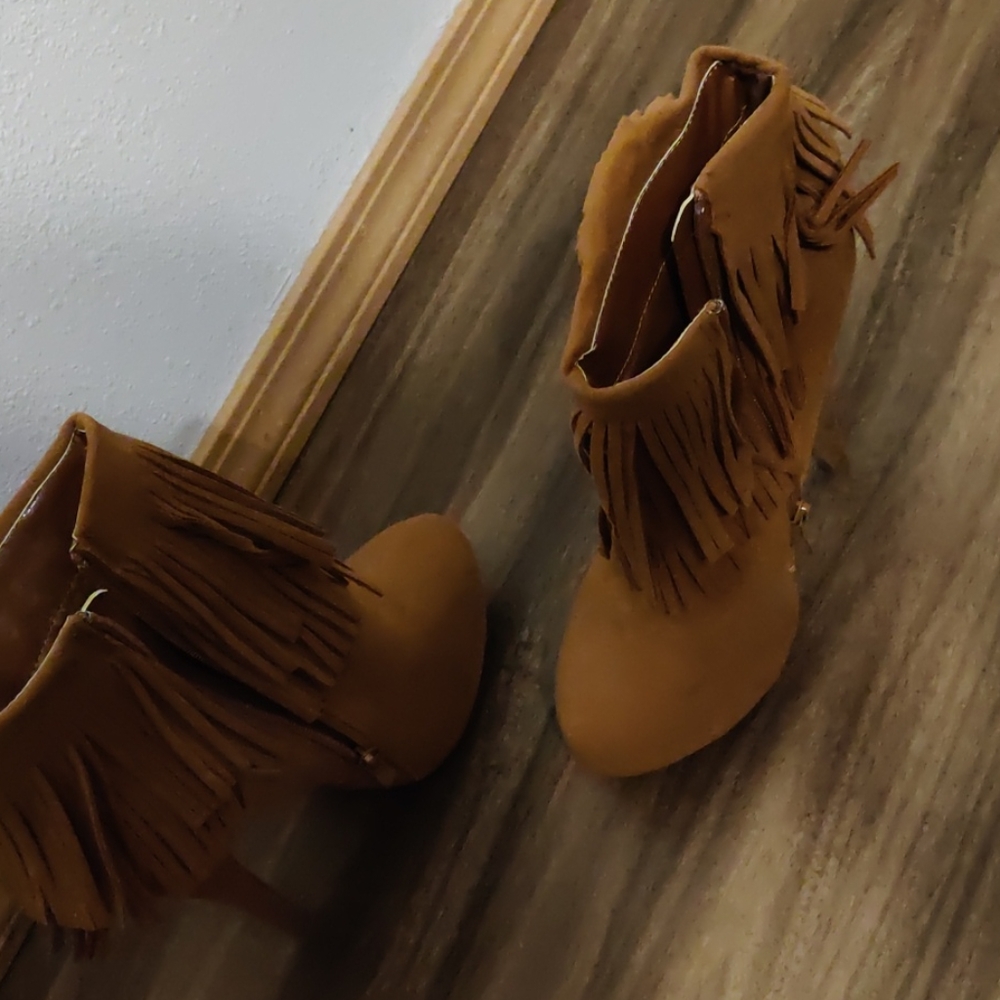 Delicacy pumps